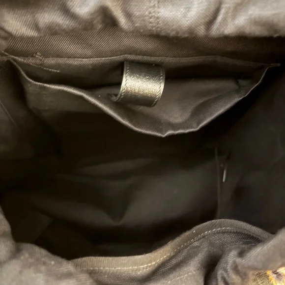 Gucci Black and Gold Tiger Motif Men's Backpack - Picture 11 of 15